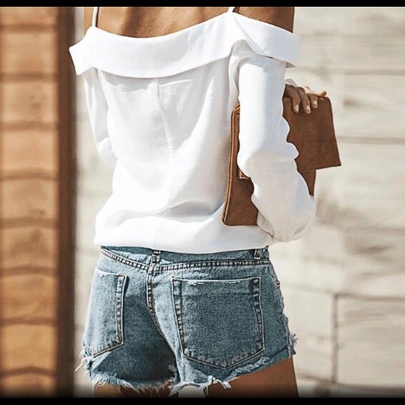 CLASSY OFF SHOULDER  1 left - Picture 8 of 8